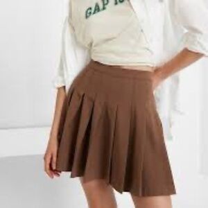 GAP | HIGH RISE PLEATED SKIRT | Size 6 | Cozy Brown
